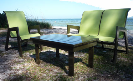 H-255 Love Seat
